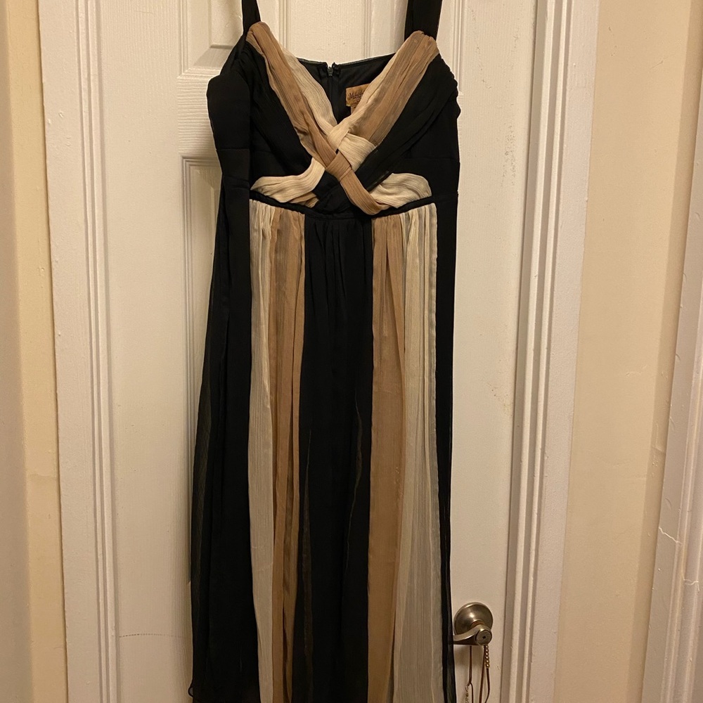 Beautiful sleeveless dress